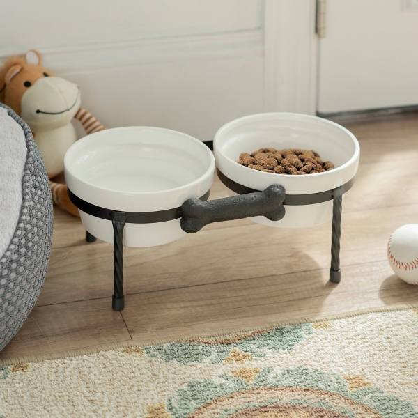 dog feeding bowls on stand