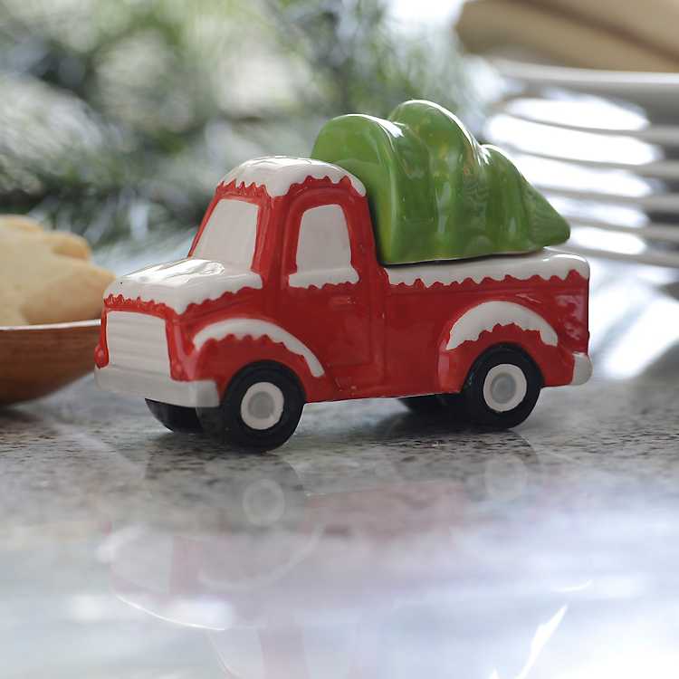 Red Truck and Christmas Tree Salt /& Pepper Shakers