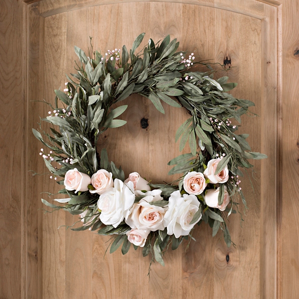 Wood rose wreath
