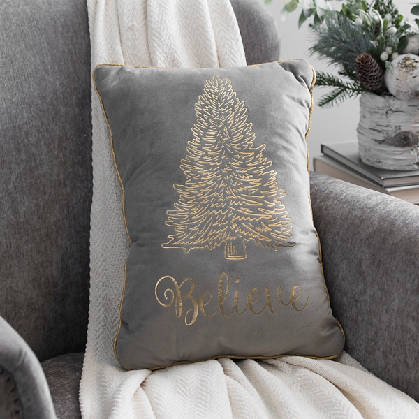 Kirklands best sale christmas pillows