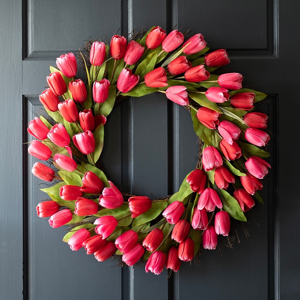 Red Tulip Wreath