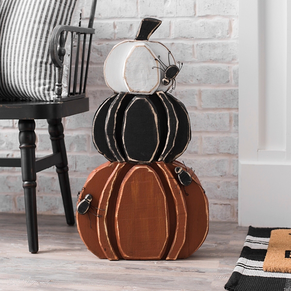 Wood Pumpkin Stack with Spiders