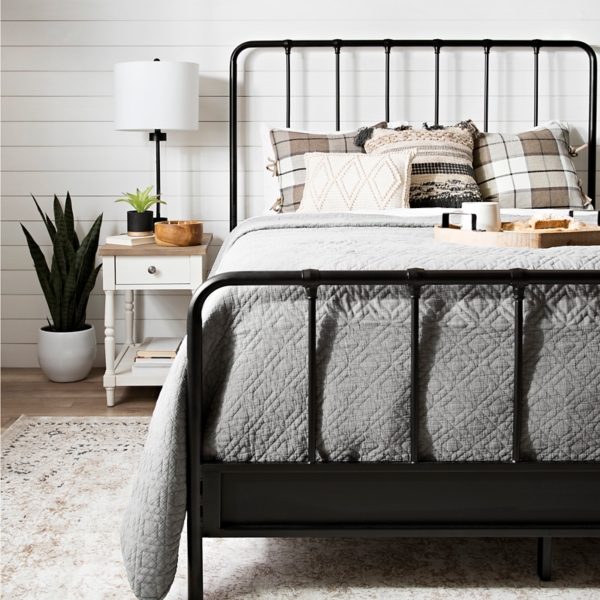 Black Metal Farmhouse Queen Bed Frame, Black Wrought Iron King Bed Frame
