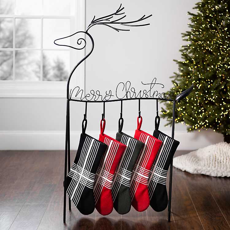 Holiday Wall Decorations Farmhouse Home Decor Christmas Truck Photo Holder Merry Christmas Hanging Card Display Includes 20 Photo Clips for Haning Greeting Cards Photos 