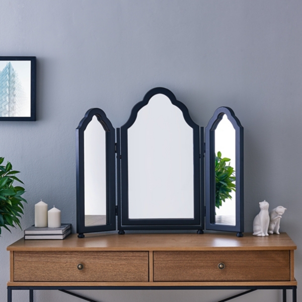 tri fold mirror