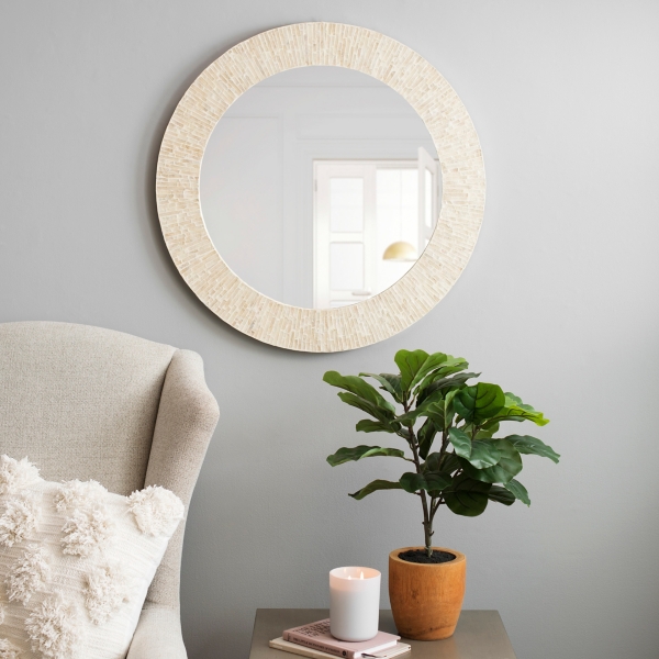 round wall mirror