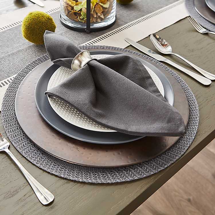 Round Holiday Place Mats and Napkin Set 6
