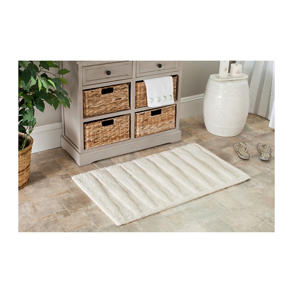 cream bathroom mats