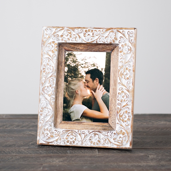 Hand Carved Wooden Photo Frame with Antiqued Finish (4x6