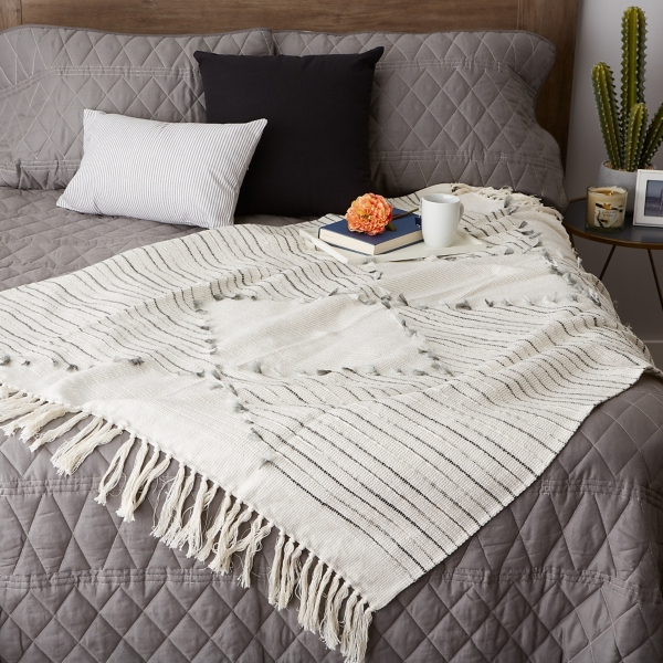 Black and Gray Diamond Cut Throw