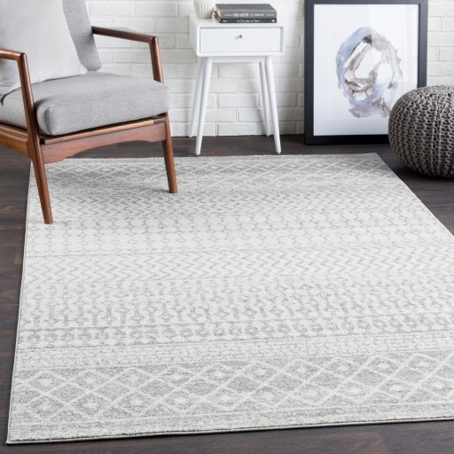 Gray Global Pattern Area Rug, 7x10