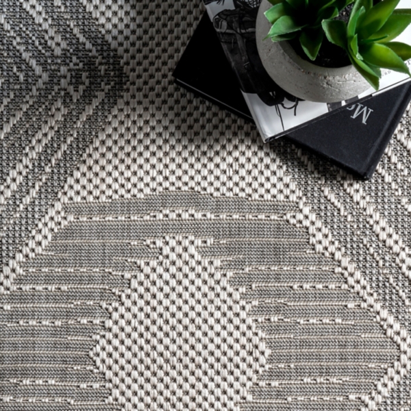 Raina Tribal Zig Zag Outdoor Rug