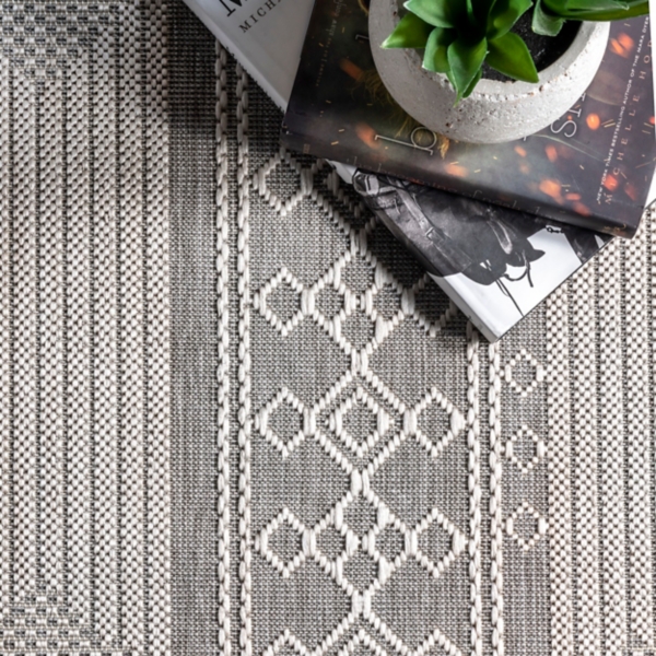Gray Lee Global Stripes Outdoor Area Rug, 5x8