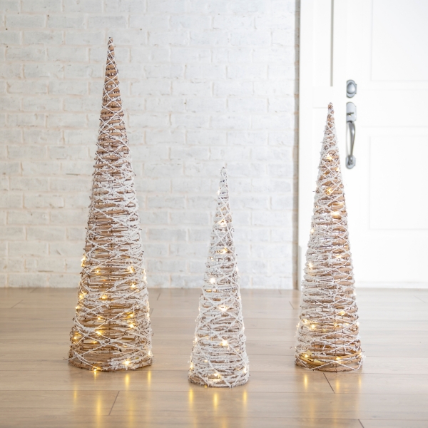 Are Flocked Christmas Trees Safe For Dogs