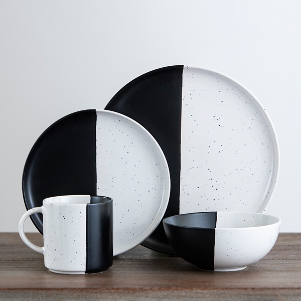 Black And White Dinner Set