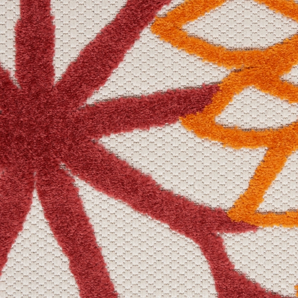 Red Floral Burst Outdoor Round Area Rug