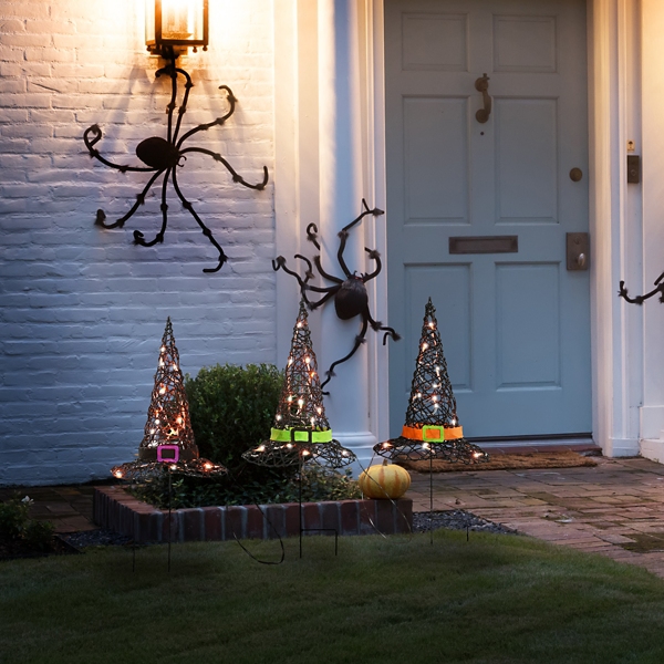 Pre-Lit Black Witch Hats 3-pc. Yard Stakes