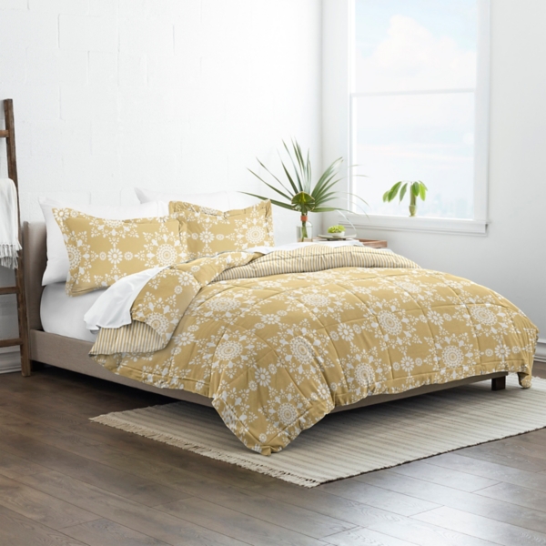 Yellow Daisy Medallion King 3-pc. Comforter Set