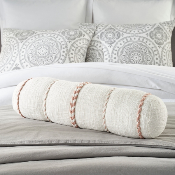 Blush bed outlet pillows