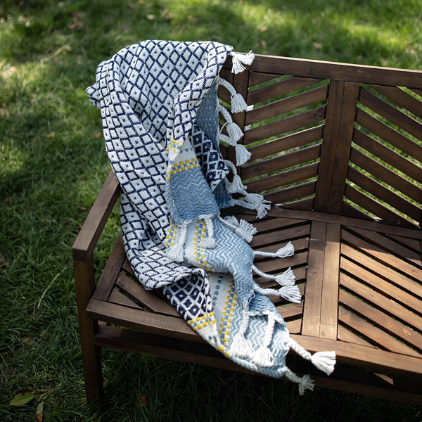 Sunshine Diamond Pattern Outdoor Throw Blanket