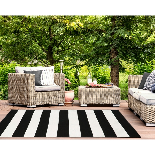 Black Cabana Stripe Indoor/Outdoor Area Rug