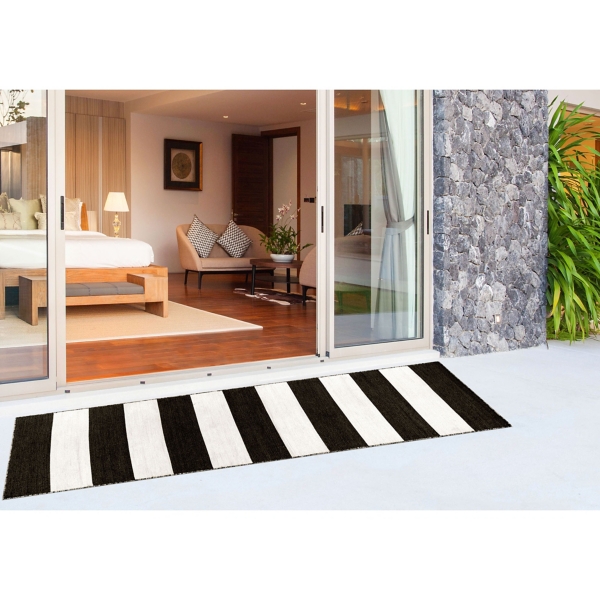 Black Cabana Stripe Indoor/Outdoor Runner, 2x8