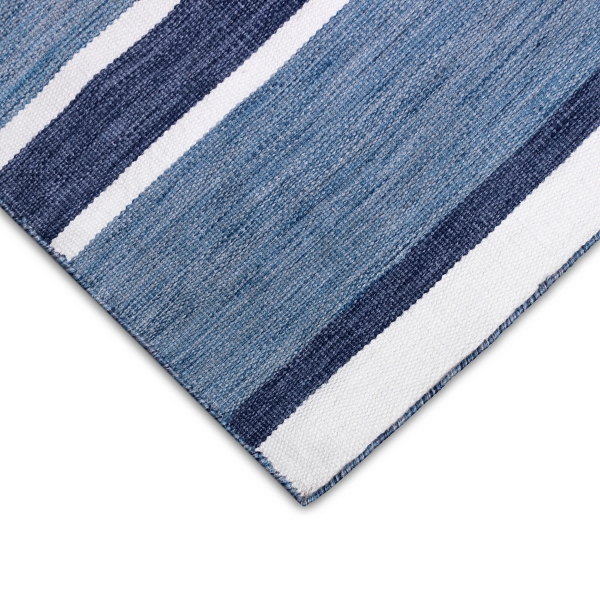 Blue Shades Striped Indoor/Outdoor Area Rug, 5x7