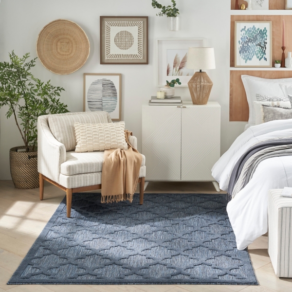 Deep Navy Trellis Outdoor Area Rug, 4x6