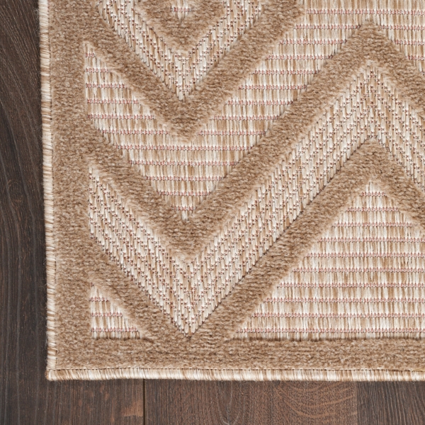 Natural Beige Diamond Indoor/Outdoor Area Rug, 4x6