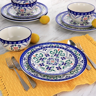 blue and white floral dinnerware
