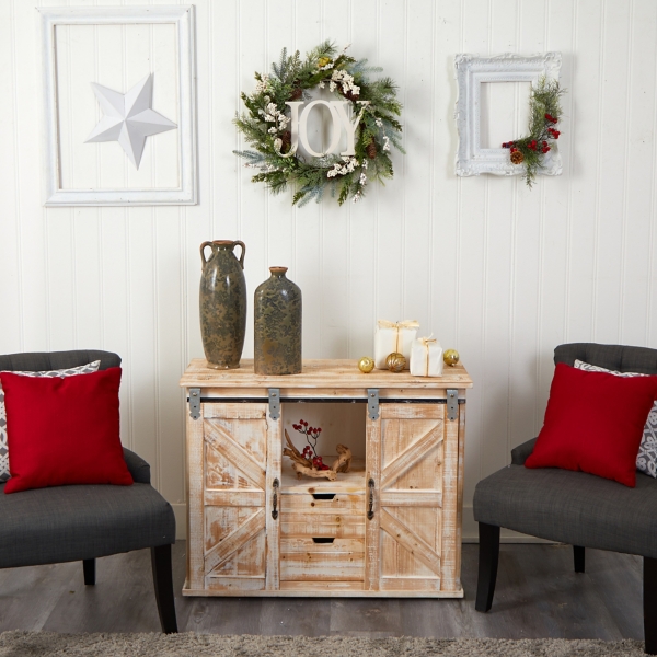 Evergreen Pineberry Joy Wreath