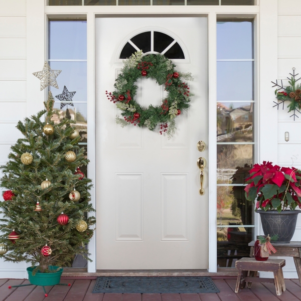 Pine and Berry Christmas Wreath, 24 in.