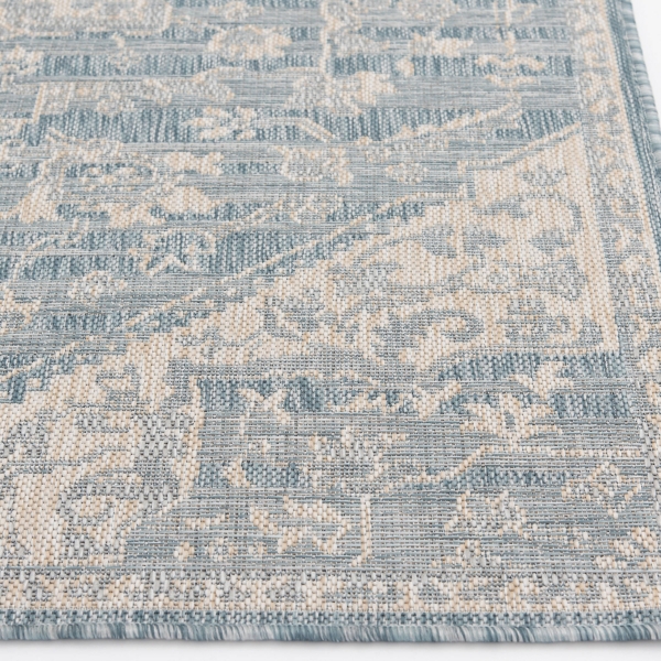 Sky Medallion Lava Indoor/Outdoor Area Rug, 6x9