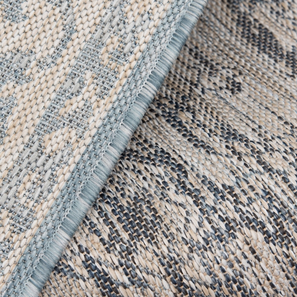 Sky Medallion Lava Indoor/Outdoor Area Rug, 6x9