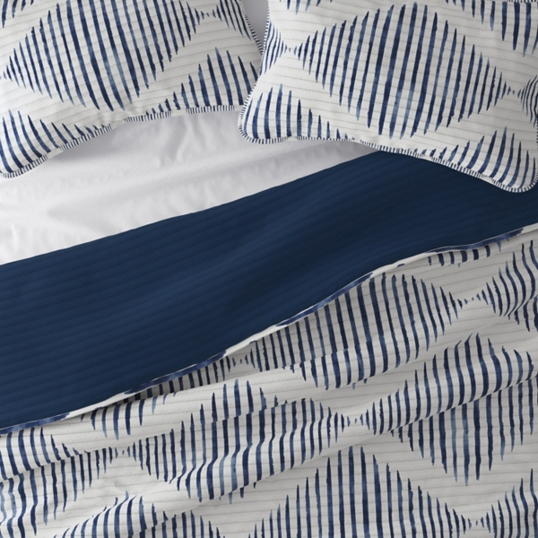 Navy Diamond Line Reversible 2-pc. Twin Quilt Set