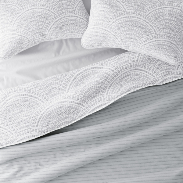 Scalloped Reversible 3-pc. Queen Quilt Set