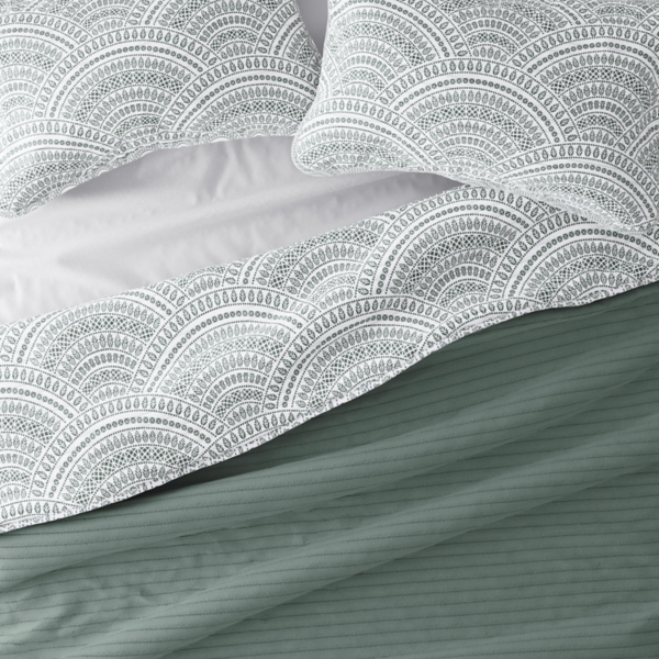 Green Scalloped Reversible 2-pc. Twin Quilt Set