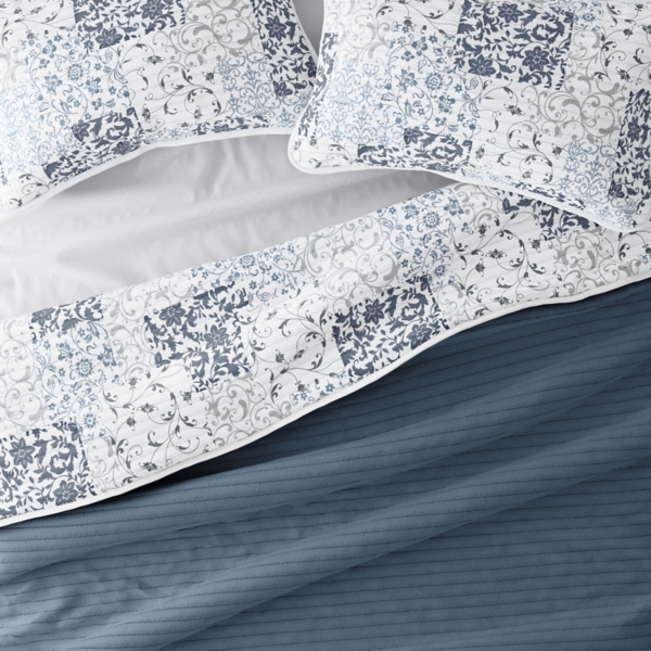 Patchwork Reversible 3-pc. Queen Quilt Set