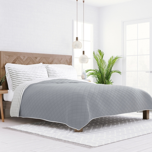 Gray Striped Reversible 3-pc. King Quilt Set