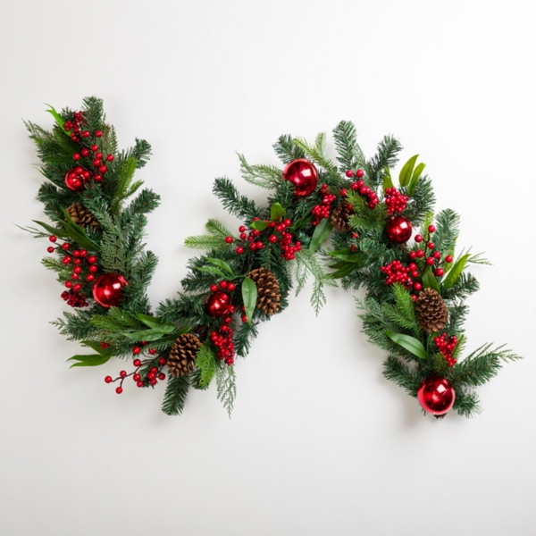 Red Berry Ornament Christmas Garland