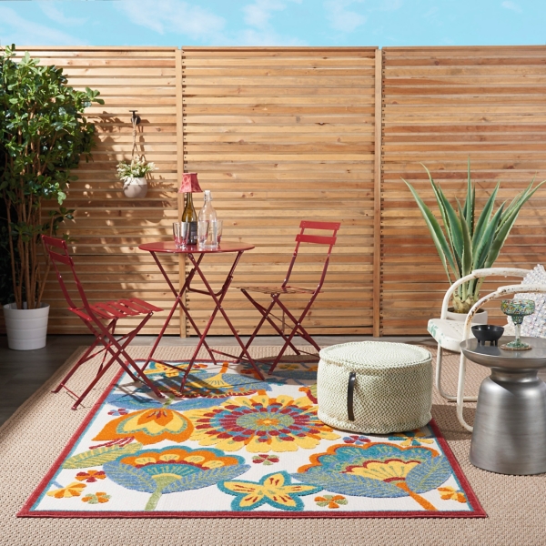 Whimsical Flowers Outdoor Area Rug, 6x9