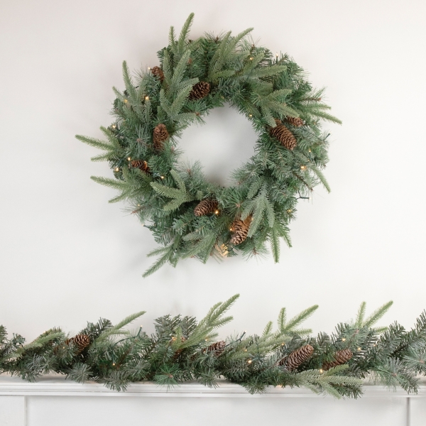 Pre-Lit Mixed Pinecones Wreath