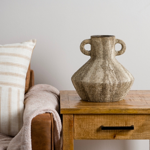 Drigo Iron and Clay Vase