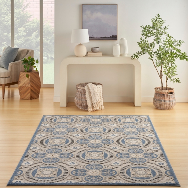 Aloha Blue Medallion Indoor/Outdoor Area Rug