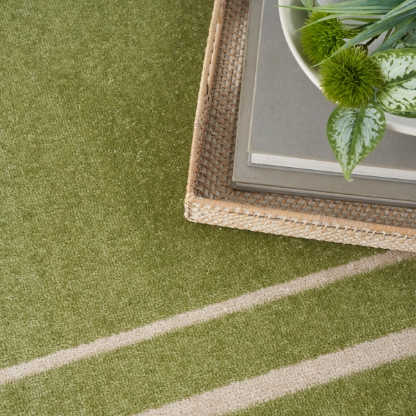 Bordered Indoor/Outdoor Area Rug