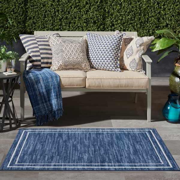 Navy Bordered Indoor/Outdoor Area Rug