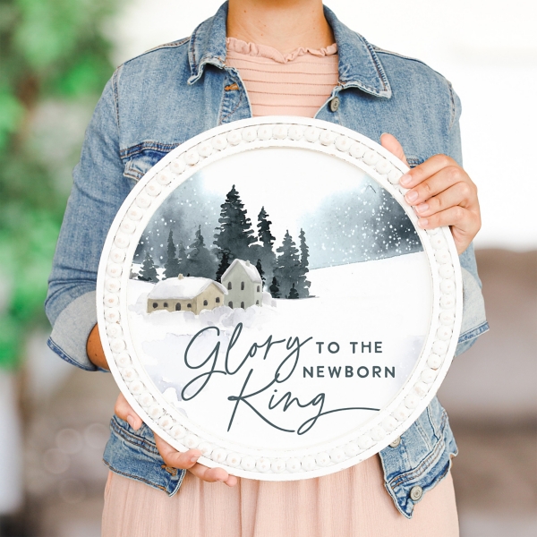 Glory to the Newborn King Round Wall Plaque