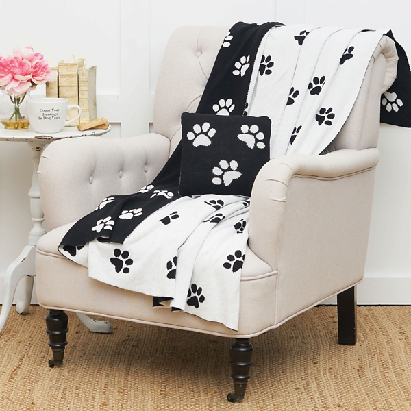 Black and White Paw Print Throw