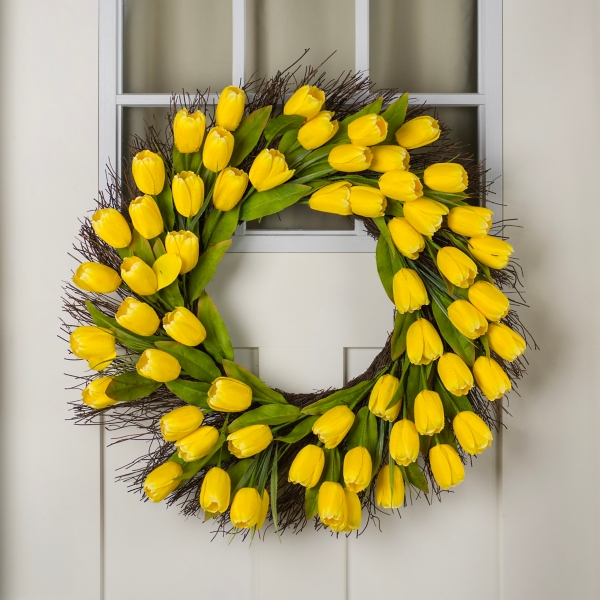 Yellow Tulip and Leaf Wreath