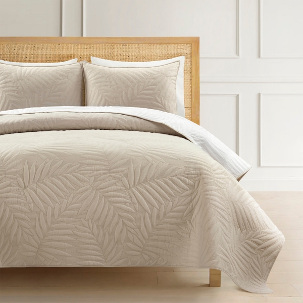 Neutral Leaf Reversible 3-pc. Full/Queen Quilt Set